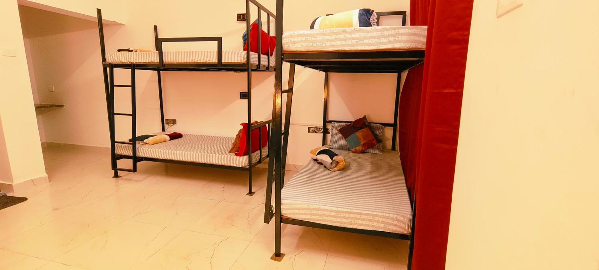 Mitra Hostel Vagator Exteriér fotografie